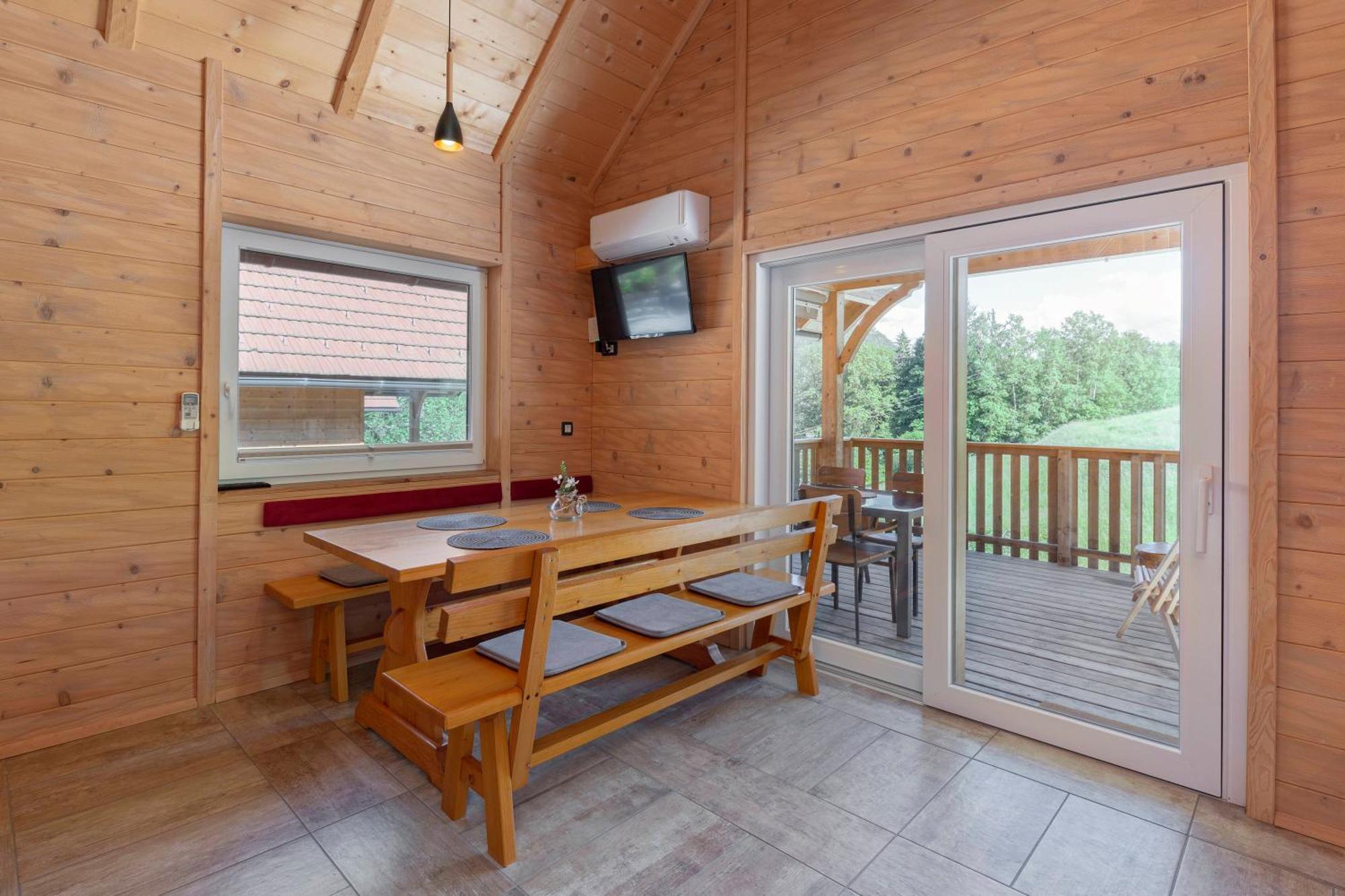 Resort Pri Hrastu Kamnik Exteriör bild